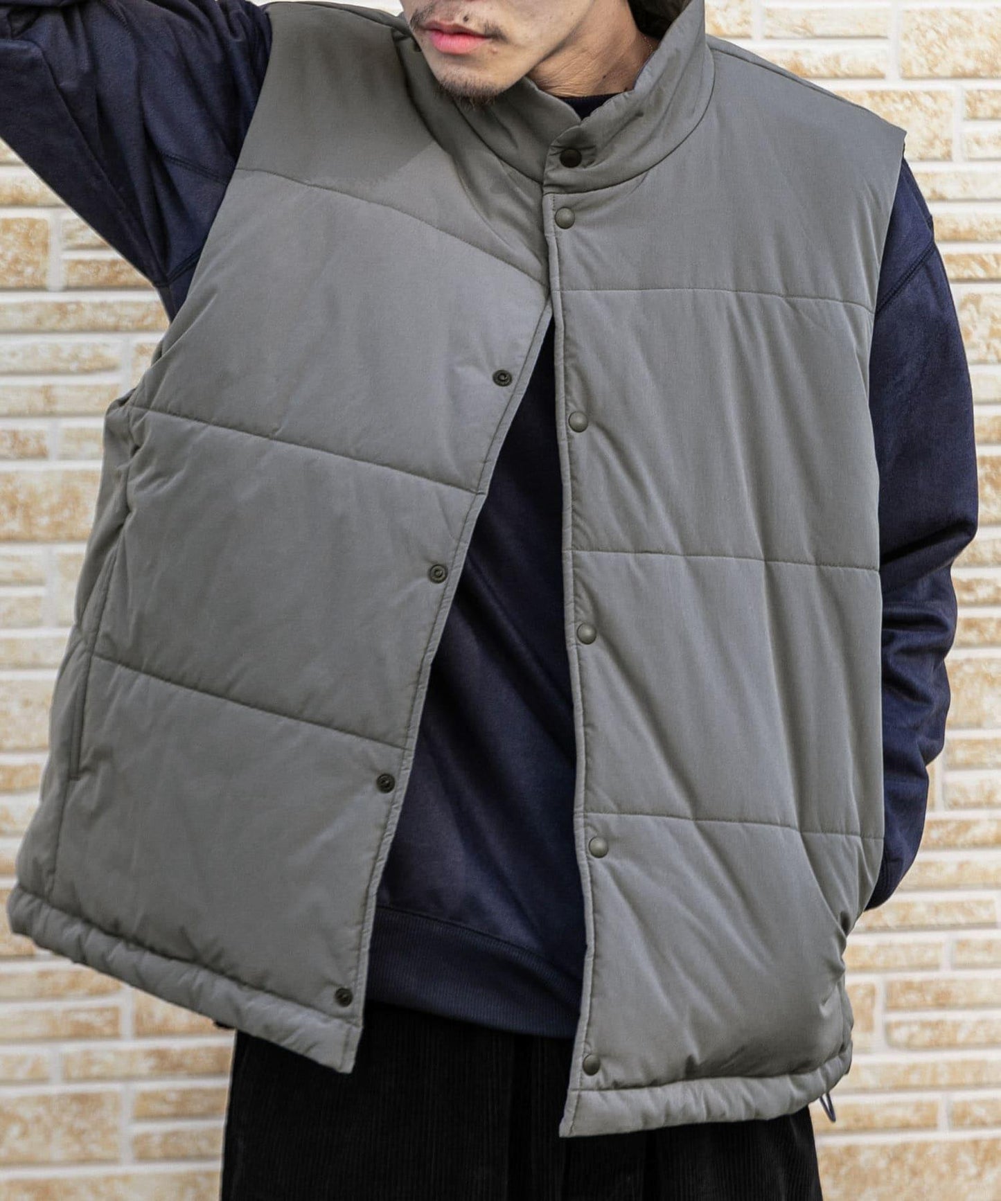 帶抽繩墊肩馬甲