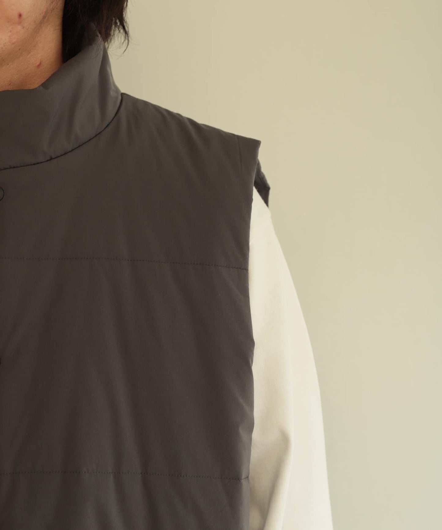 帶抽繩墊肩馬甲