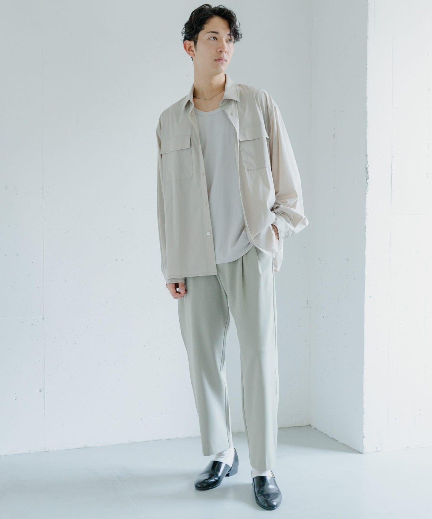 『UR TECH MoLight』雙口袋襯衫