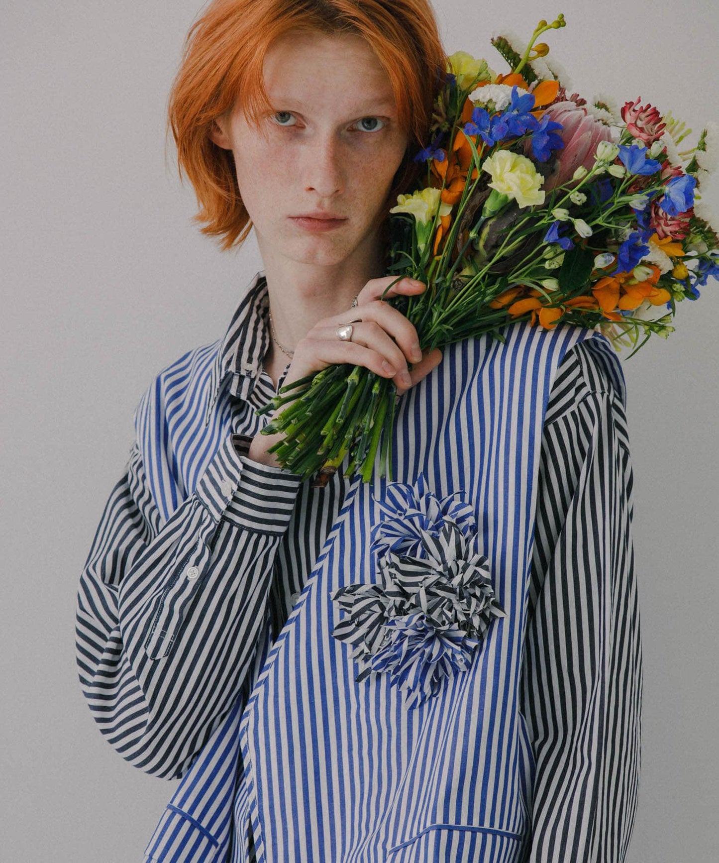 hxcyyd × SOP 條紋花卉胸花襯衫馬甲（男女同款）