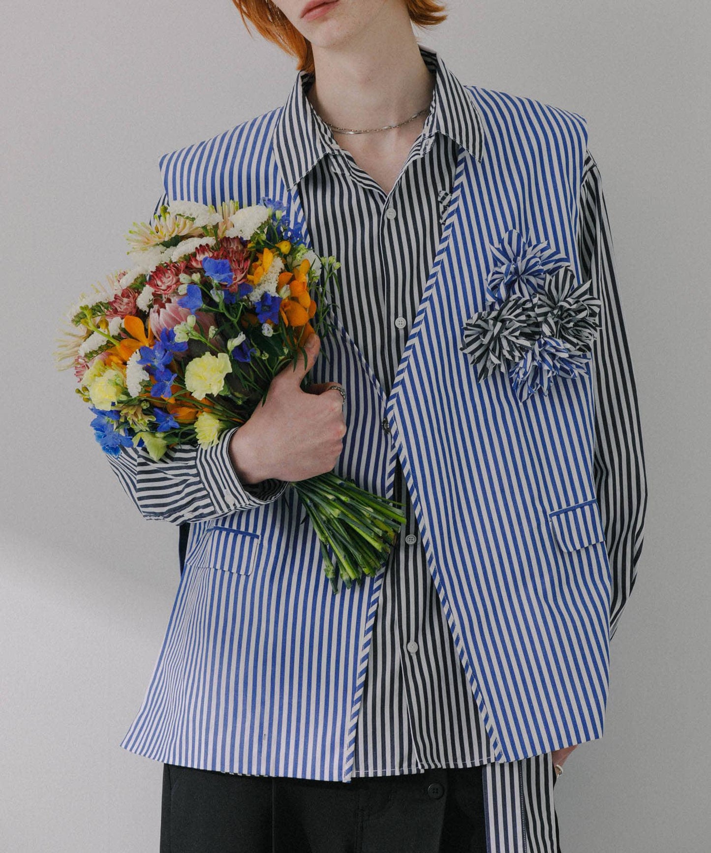 hxcyyd × SOP 條紋花卉胸花襯衫馬甲（男女同款）