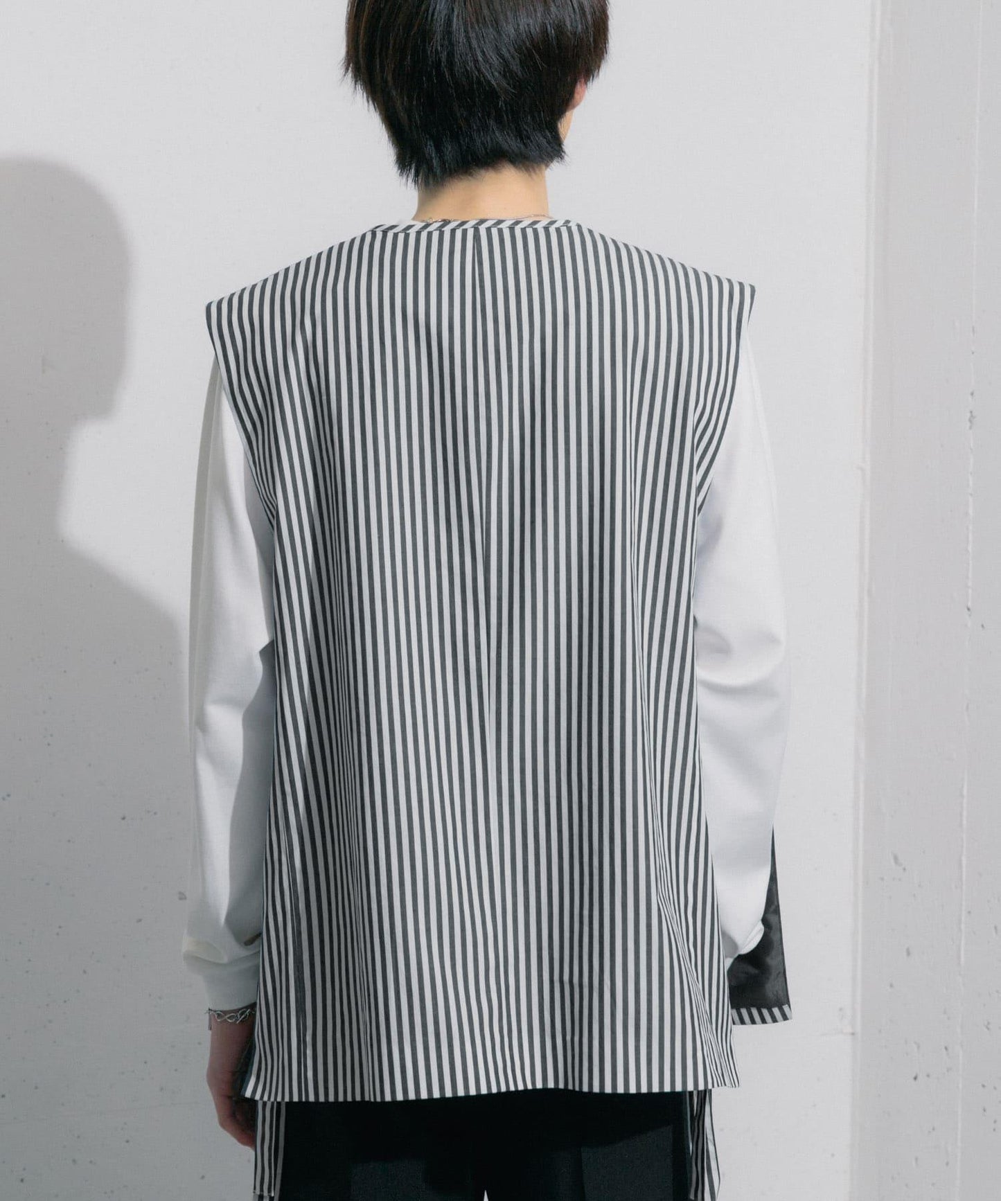 hxcyyd × SOP 條紋花卉胸花襯衫馬甲（男女同款）