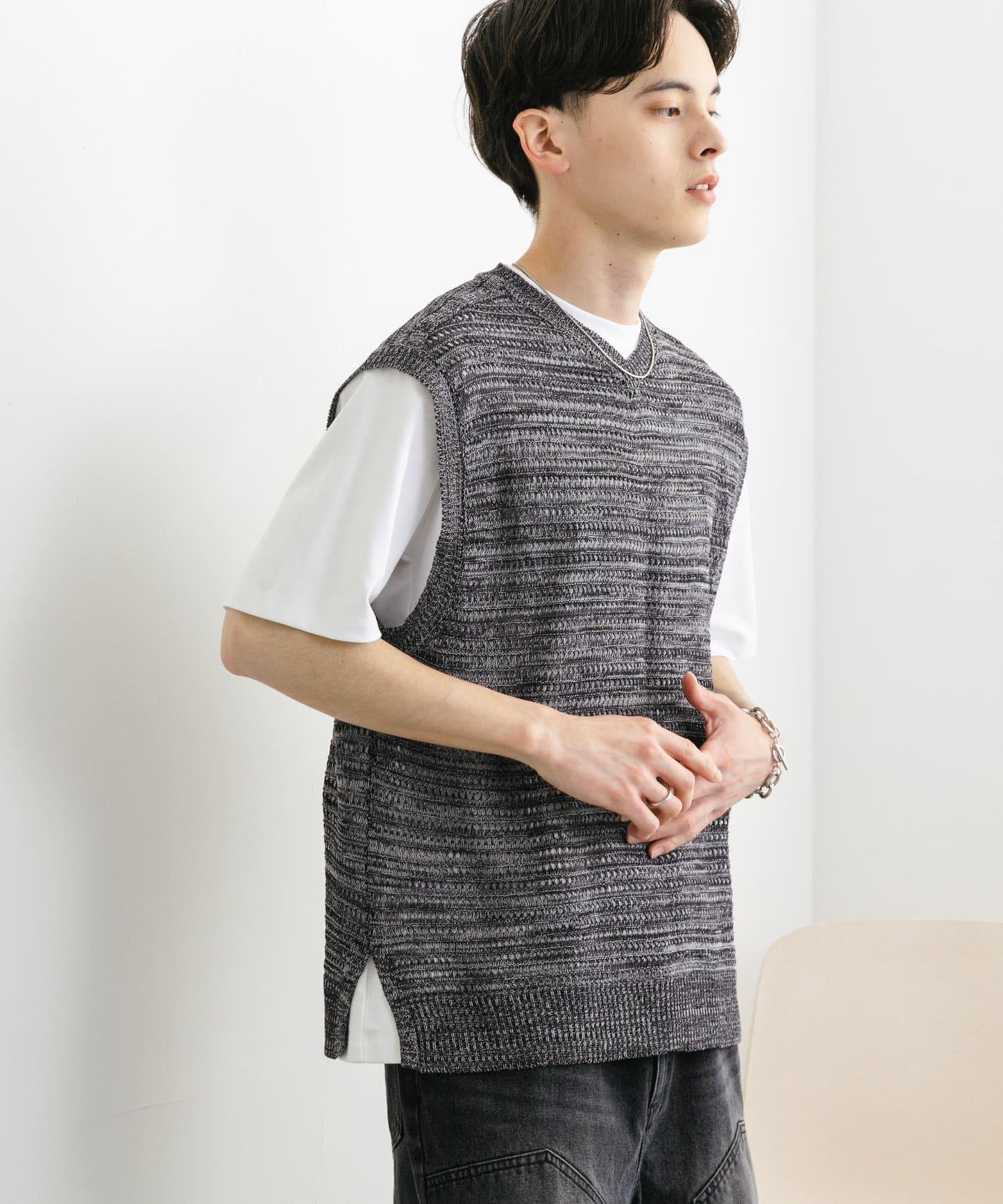 混色V領針織背心