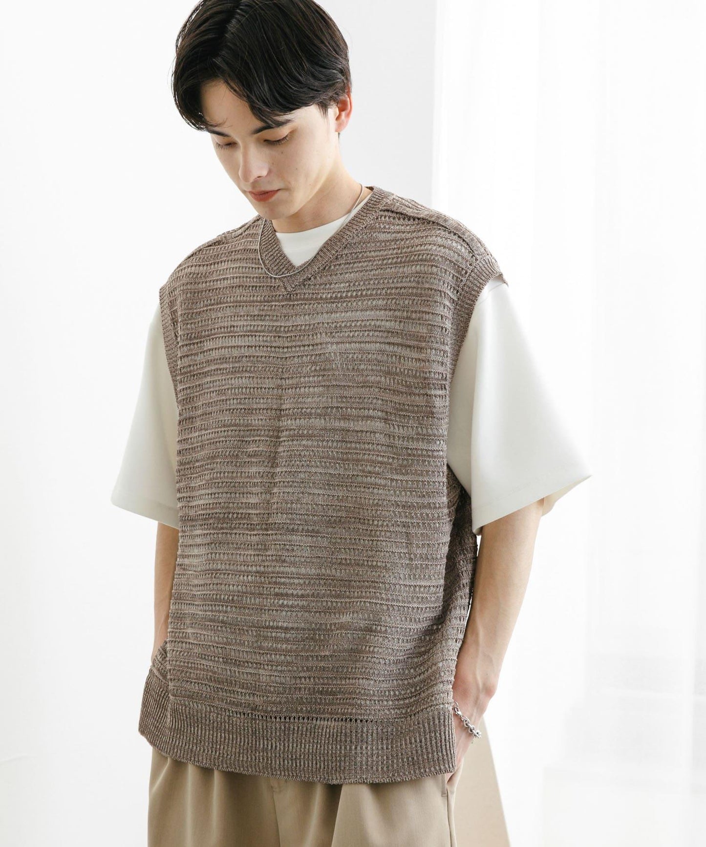 混色V領針織背心