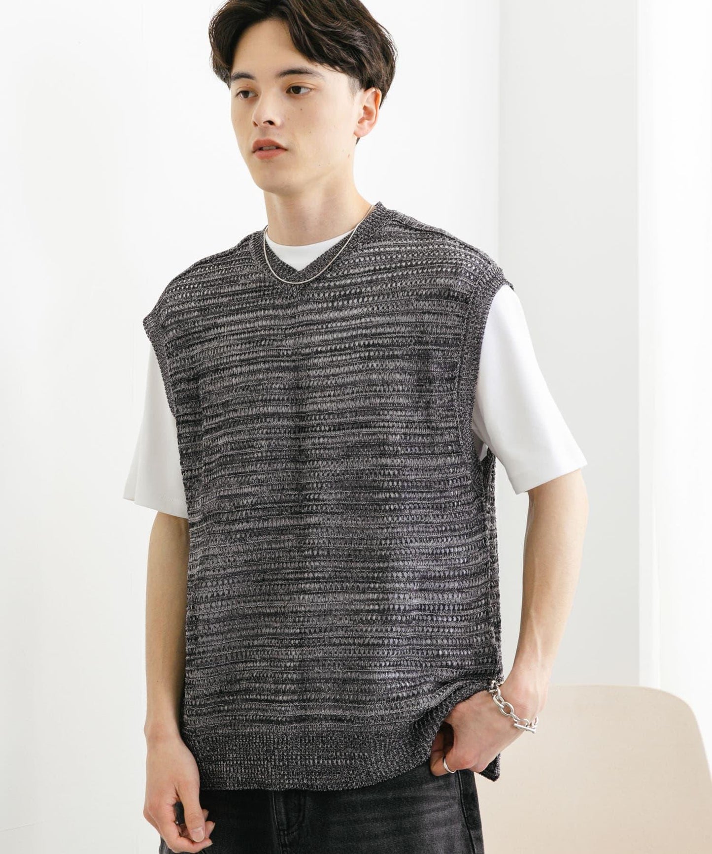 混色V領針織背心