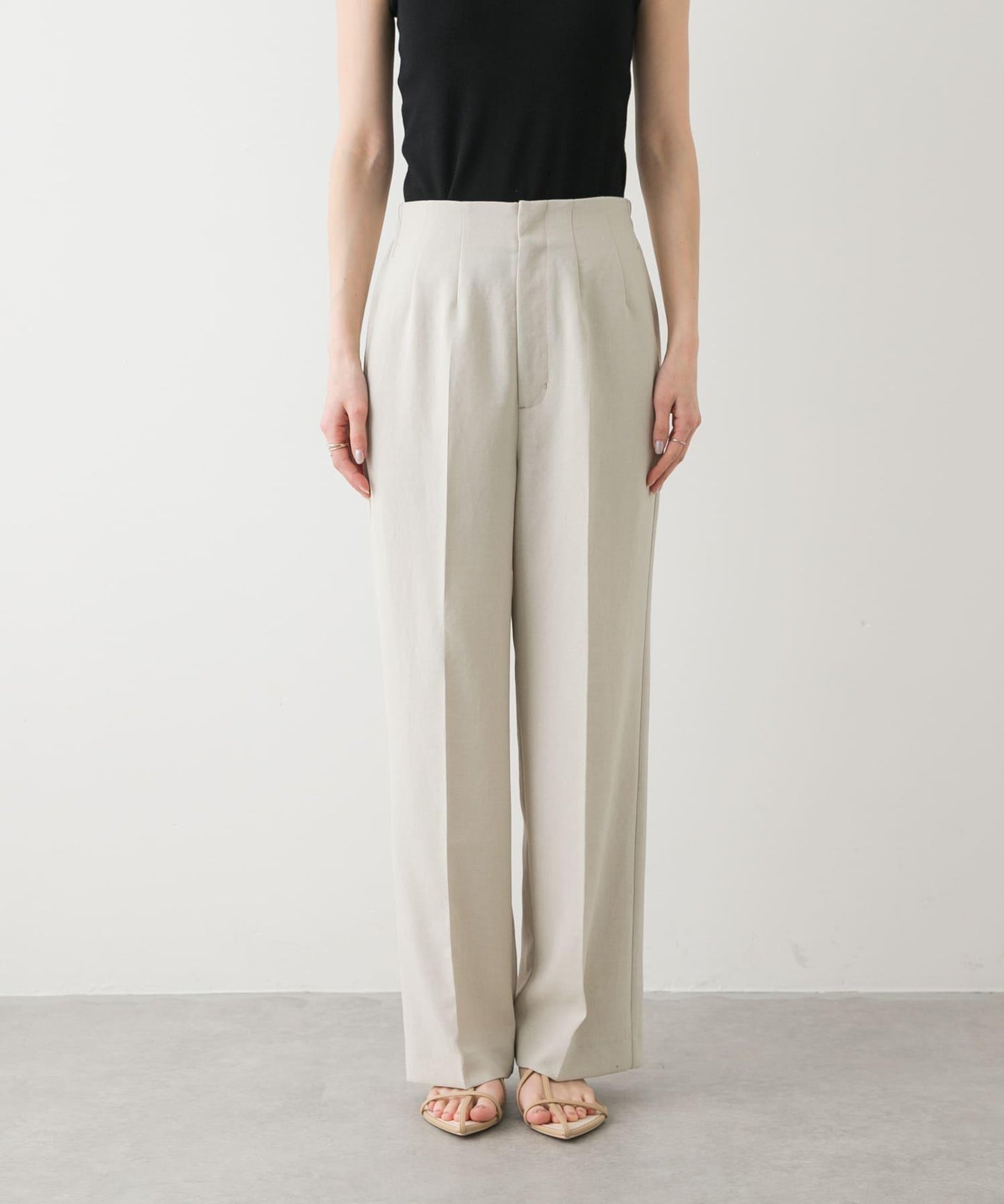 UR TECH DRYLUXE仿亞麻寬鬆長褲