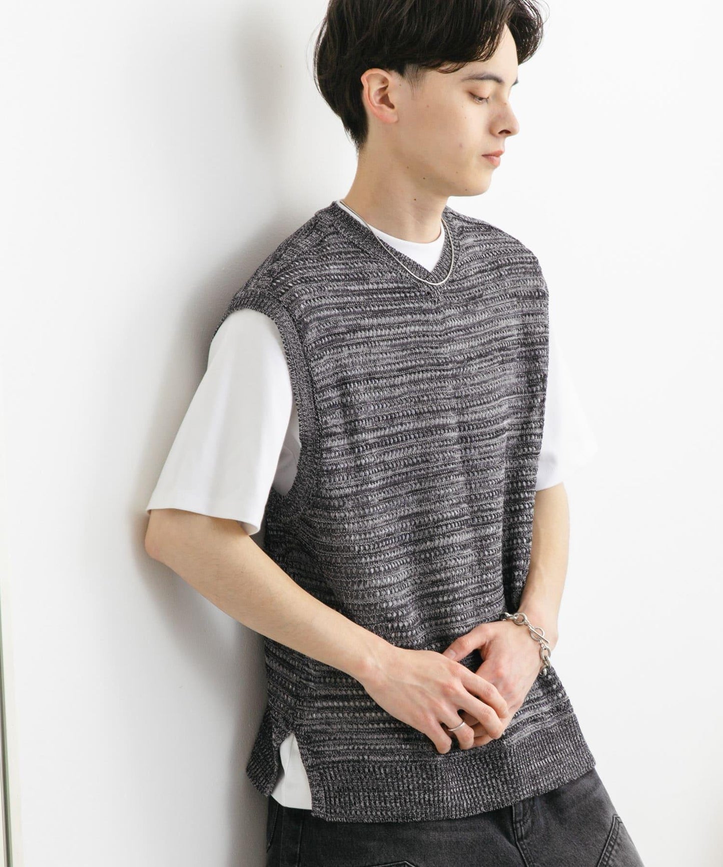 混色V領針織背心