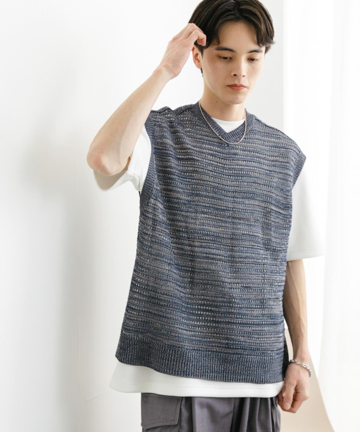 混色V領針織背心