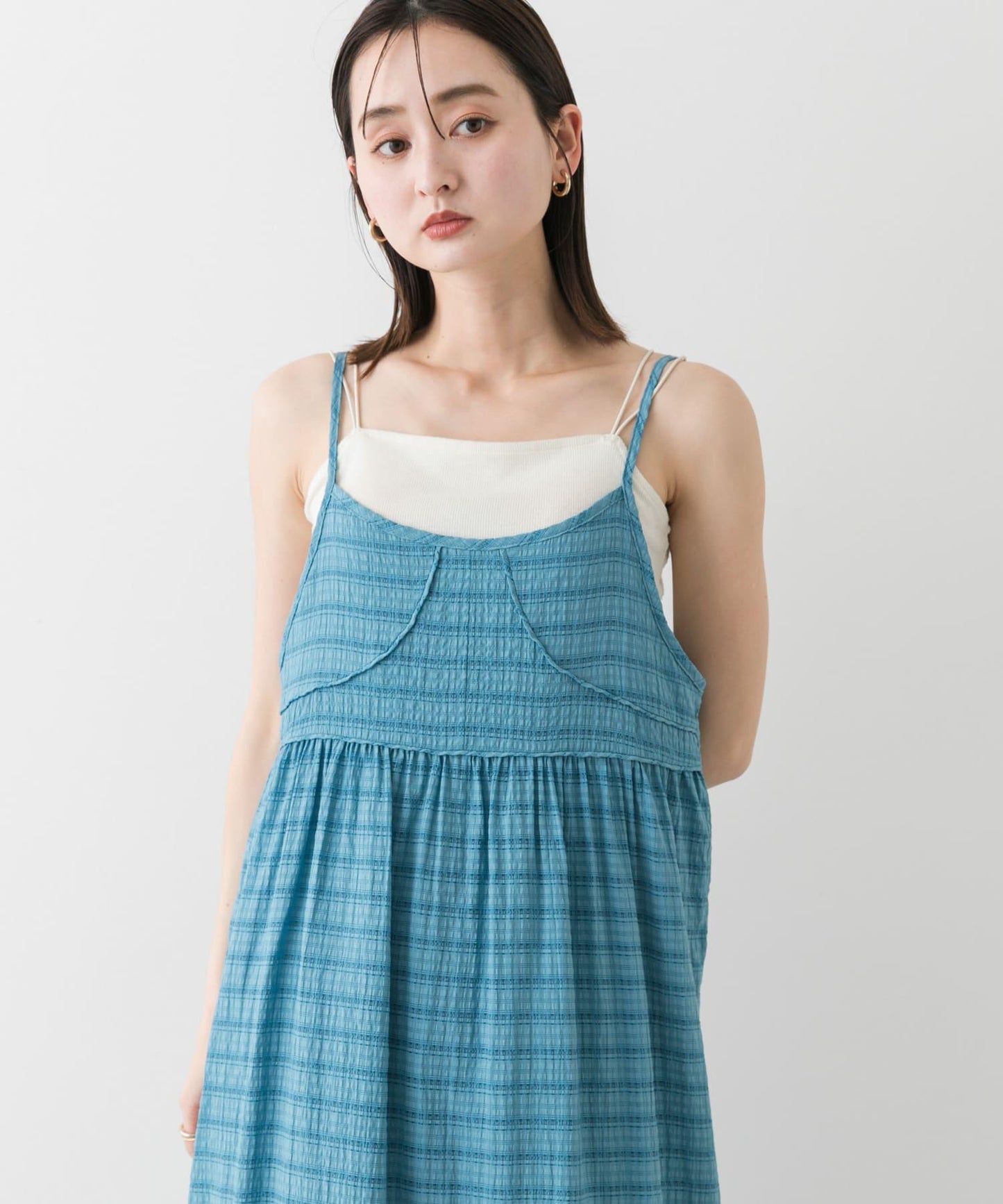 格紋提花吊帶連衣裙