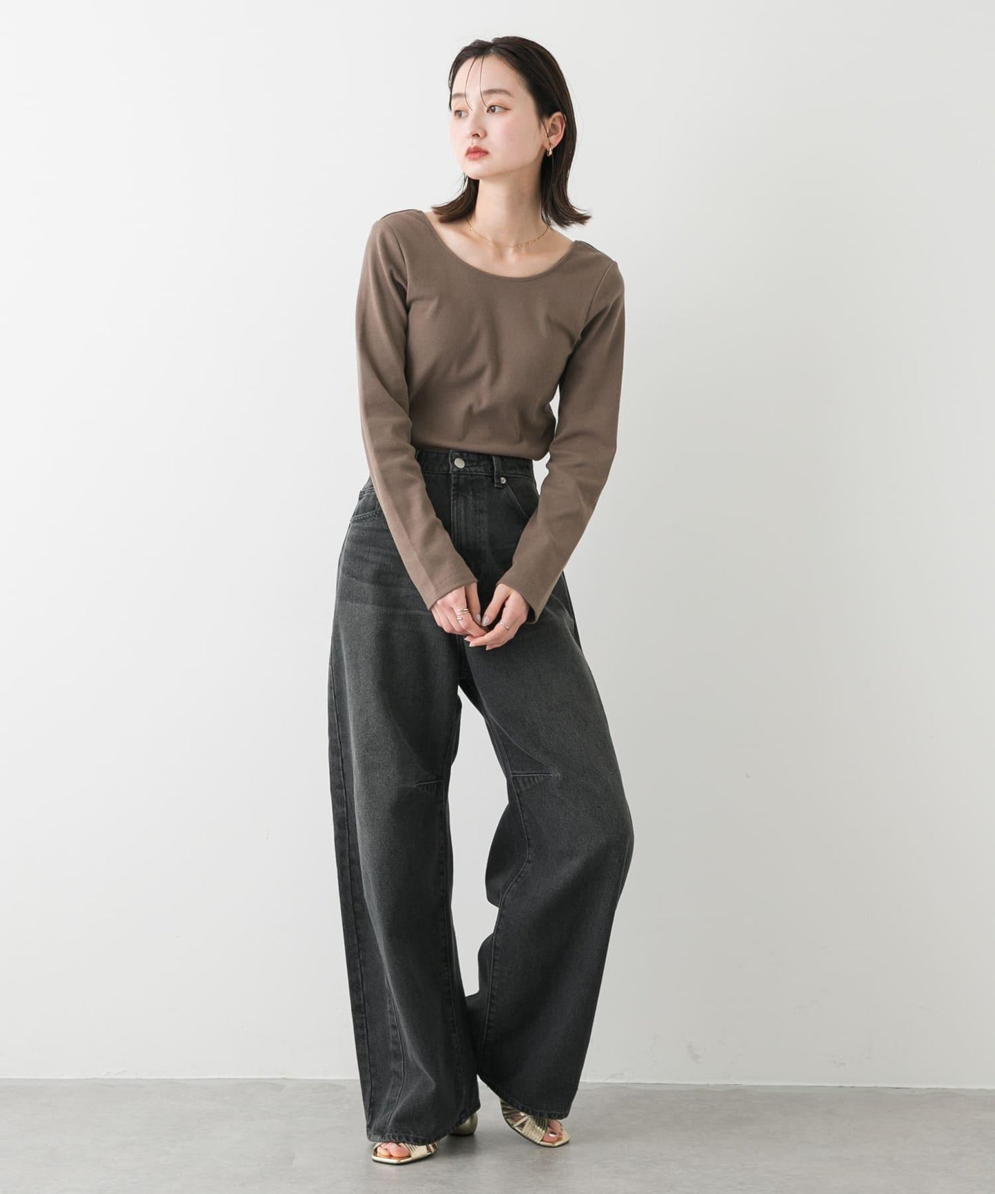 帶胸墊後背開口羅紋上衣