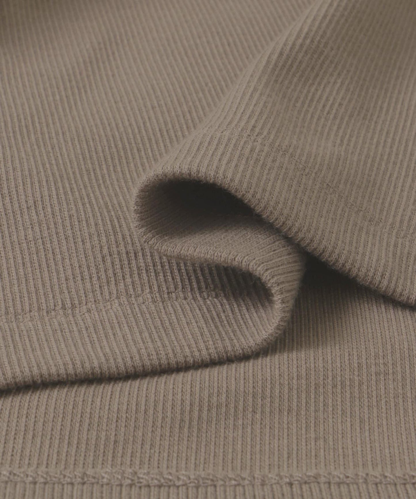 帶胸墊後背開口羅紋上衣