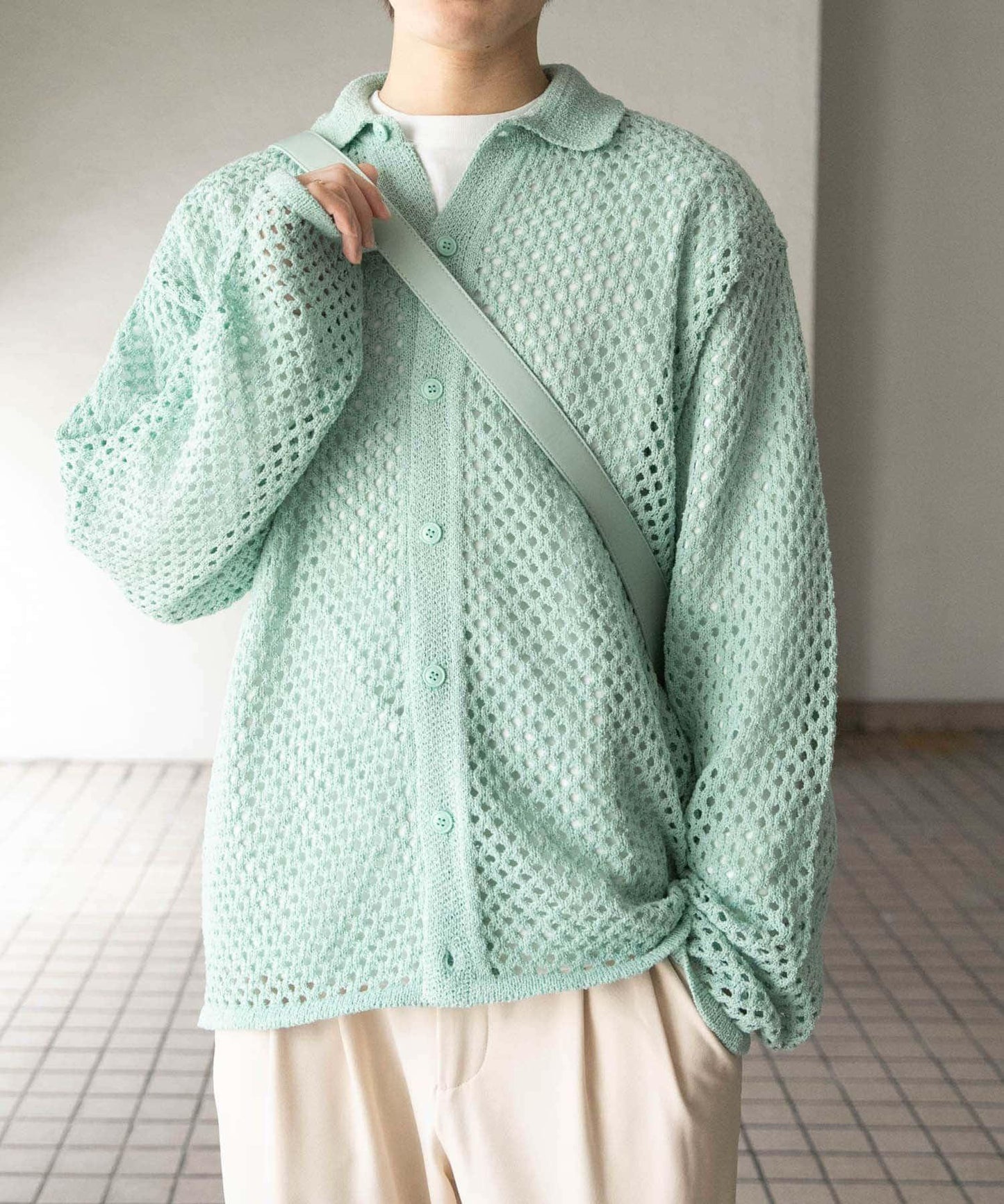 中性款網眼拼接翻領開衫