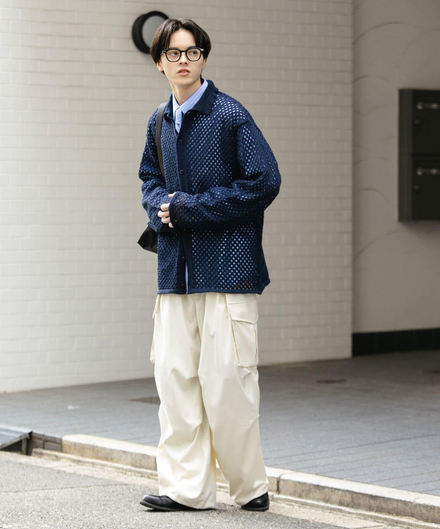 中性款網眼拼接翻領開衫