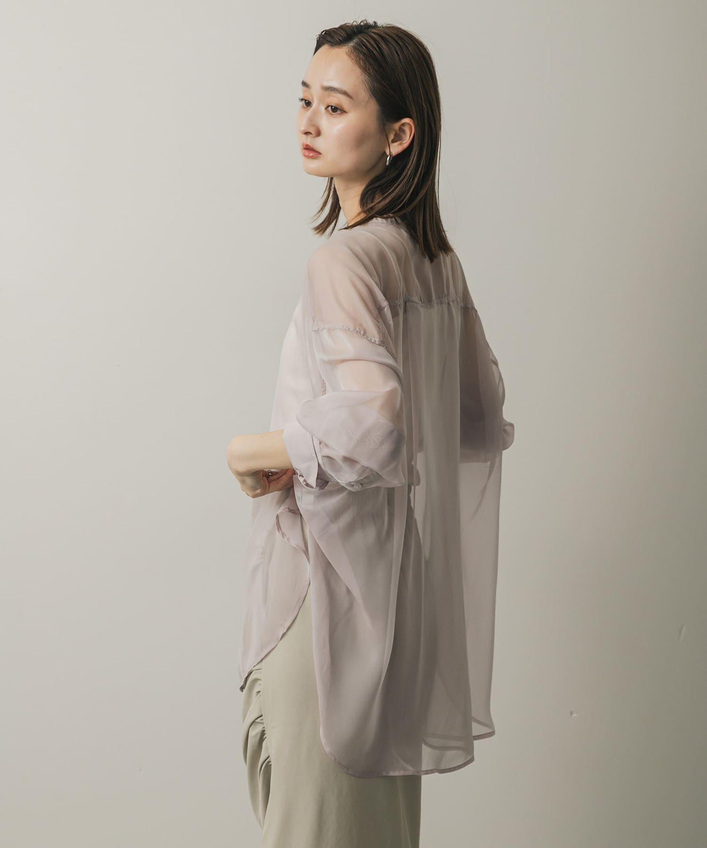 立領香檳色薄紗襯衫