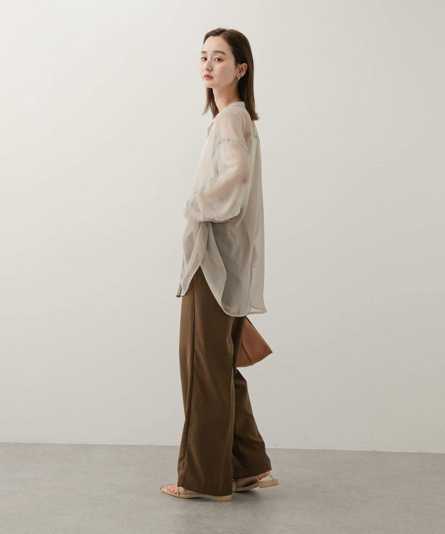 立領香檳色薄紗襯衫