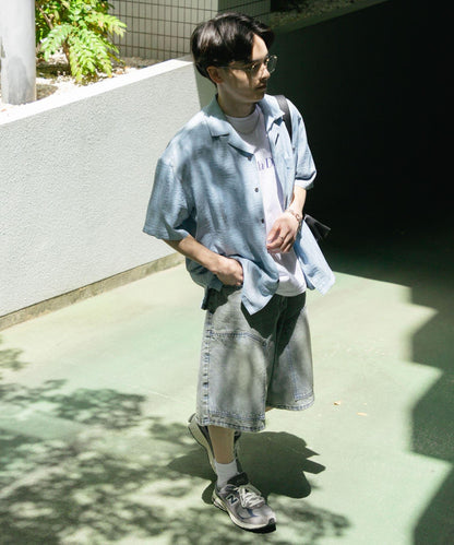 雙膝寬鬆牛仔短褲