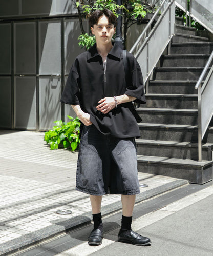 雙膝寬鬆牛仔短褲