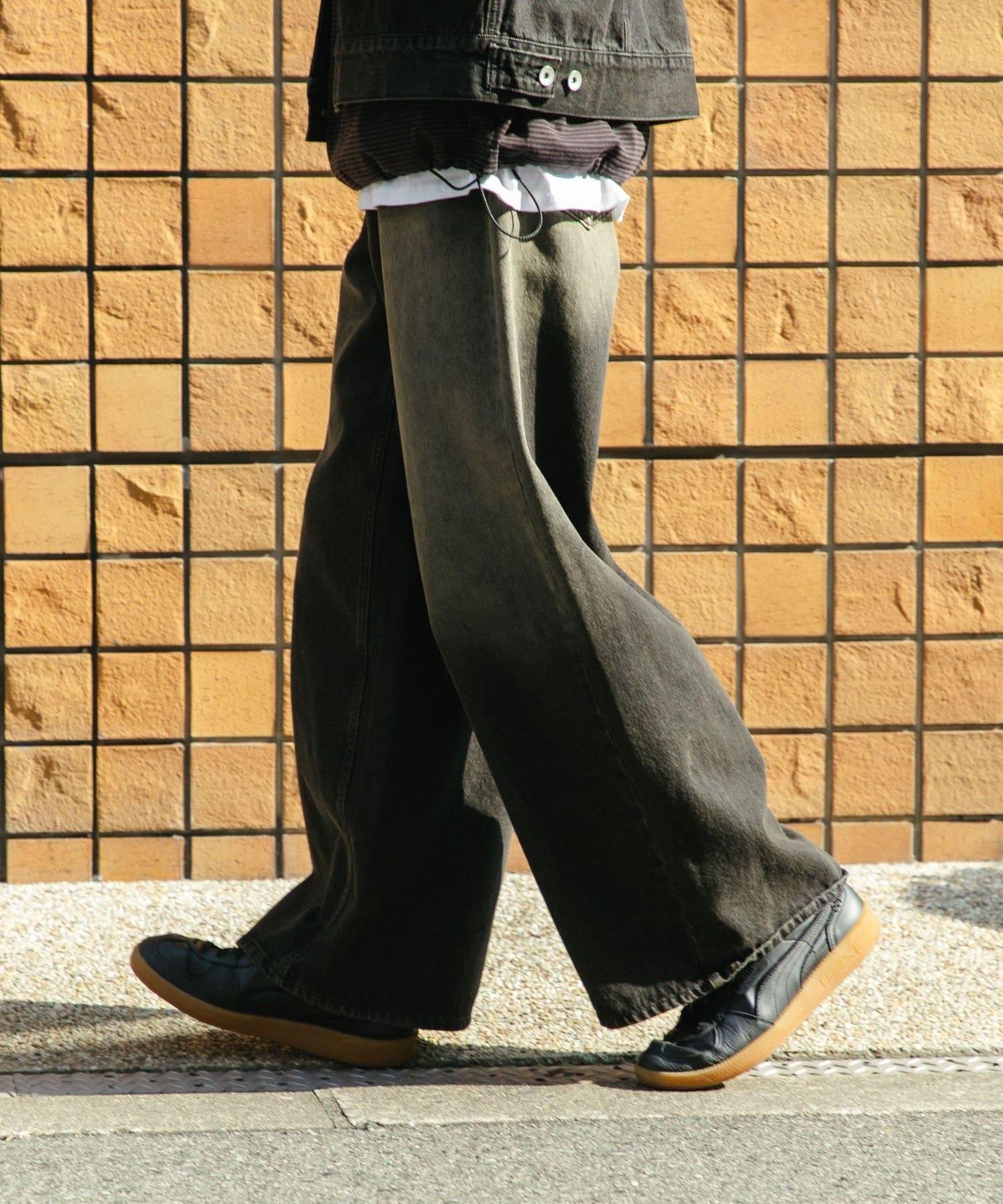 中性復古風牛仔寬腿褲