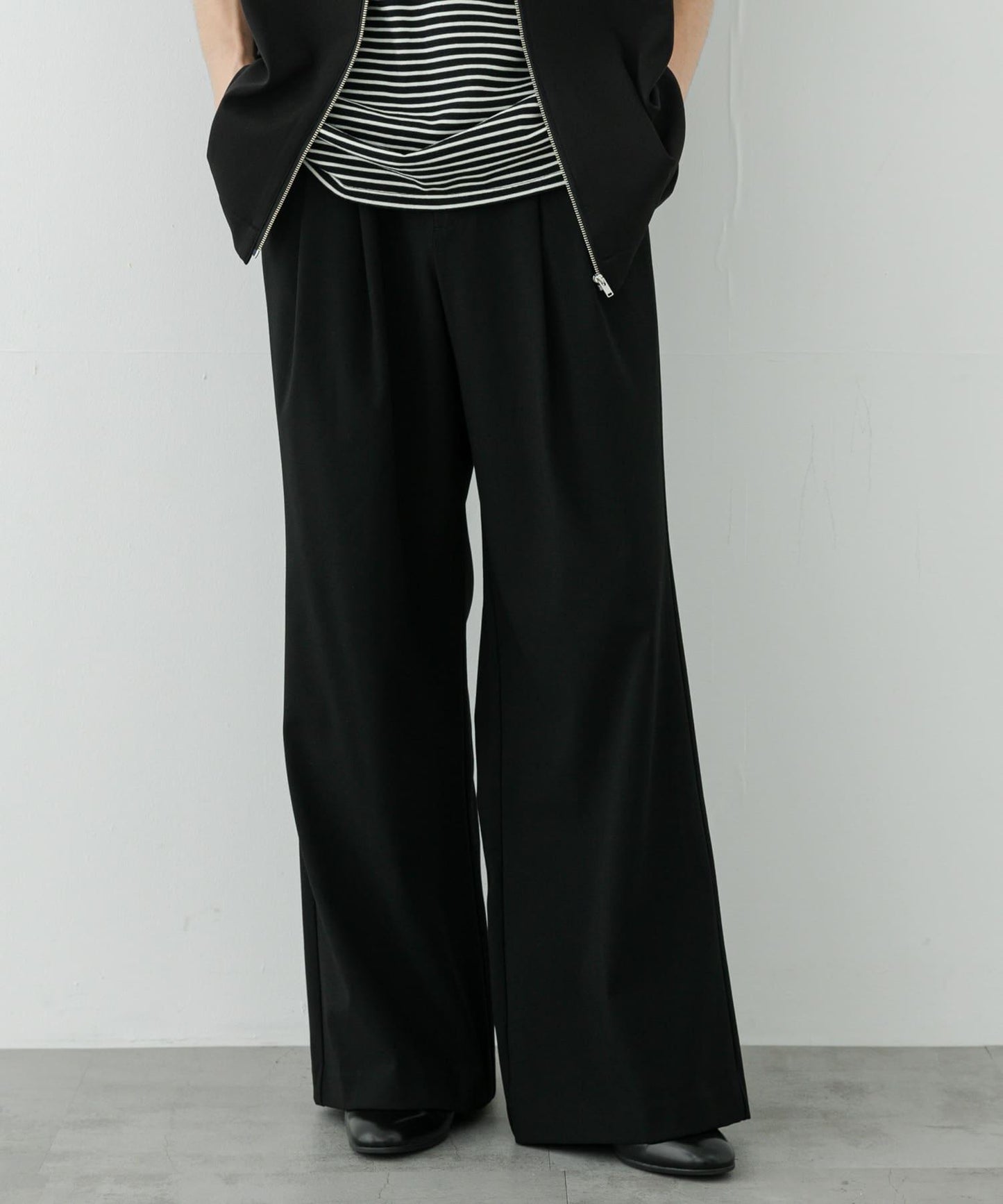 2褶寬鬆喇叭西裝褲