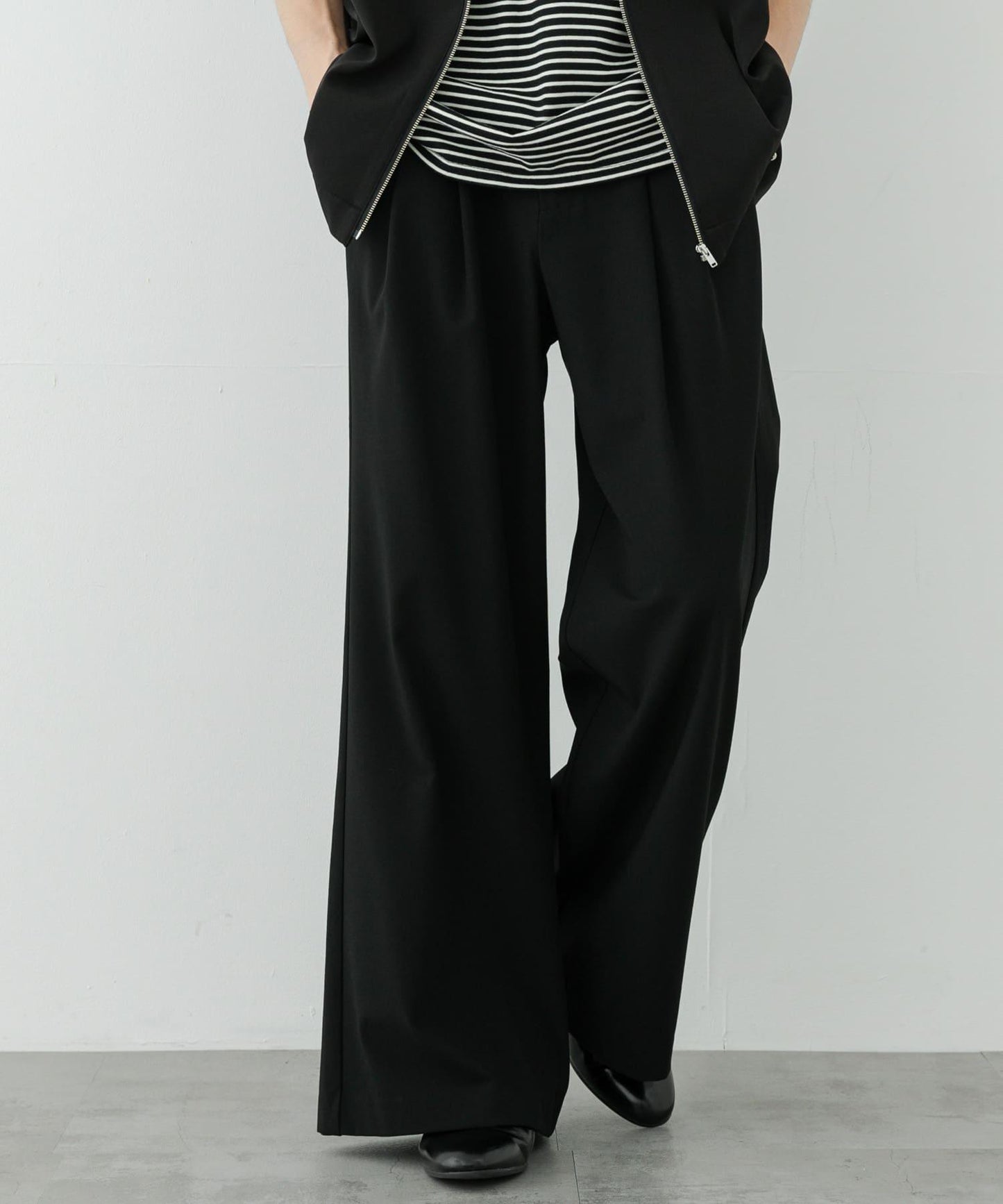 2褶寬鬆喇叭西裝褲