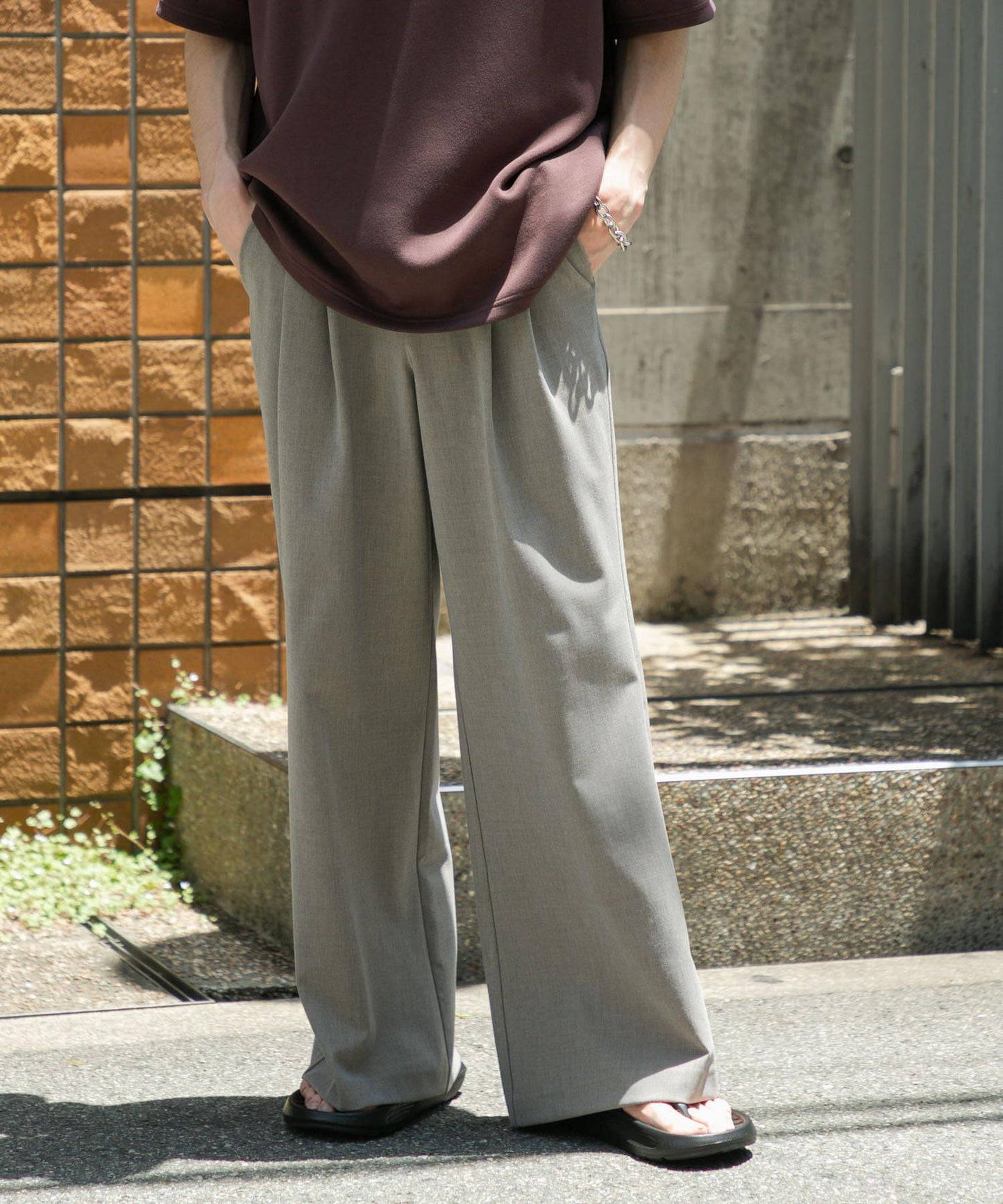 2褶寬鬆喇叭西裝褲