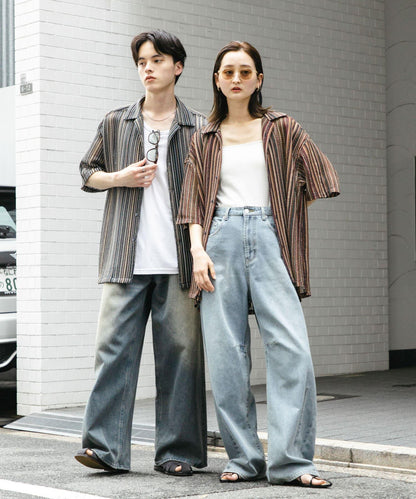 中性款拼色蕾絲開領短袖襯衫