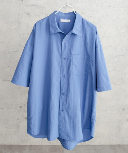 尼龍常規領寬鬆短袖襯衫