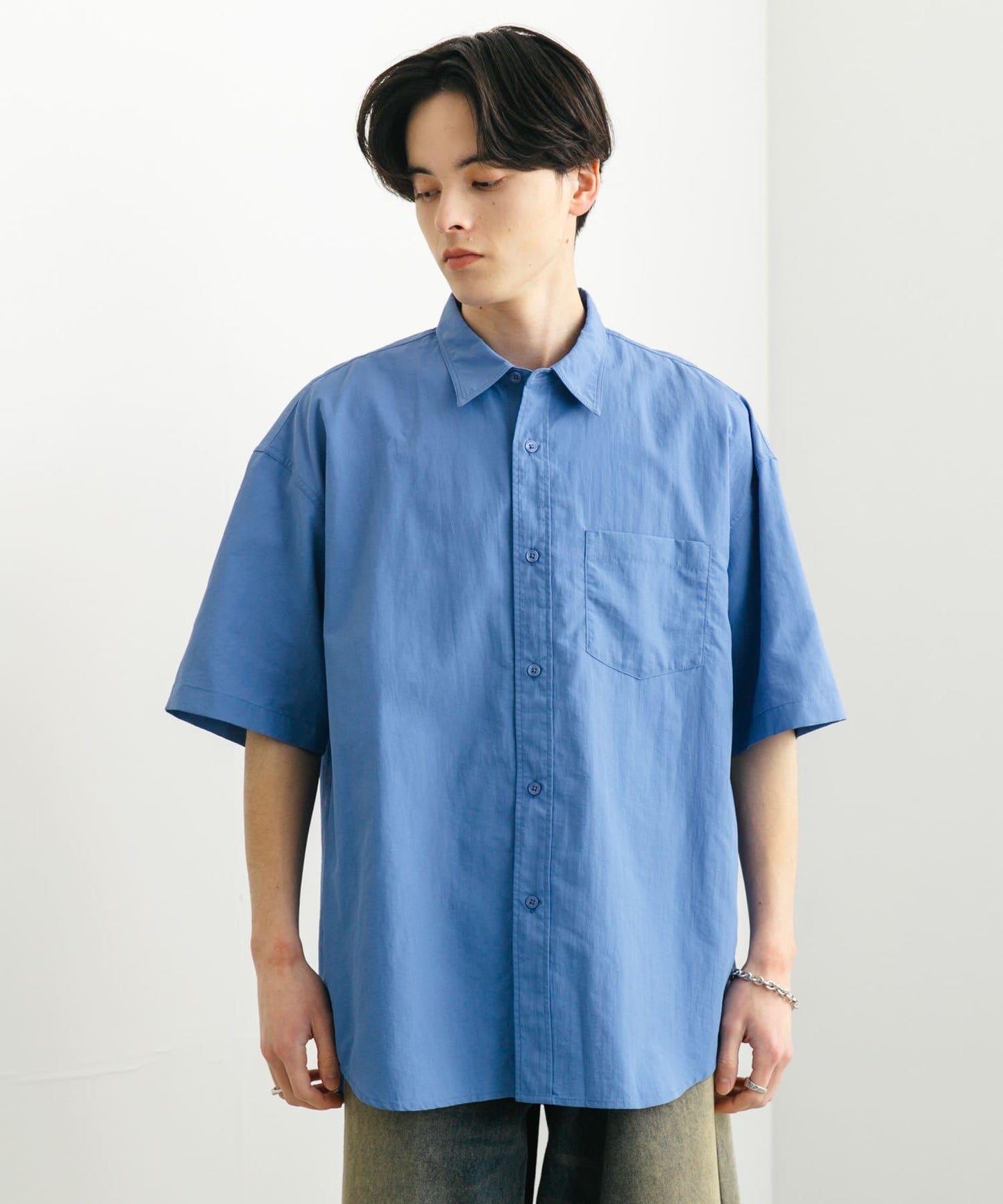 尼龍常規領寬鬆短袖襯衫