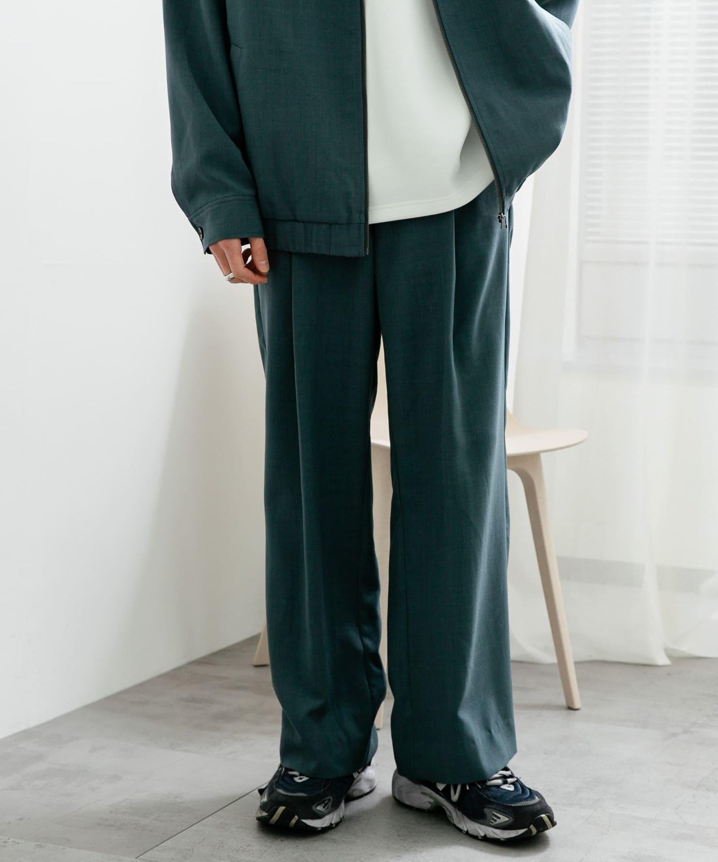 UR TECH DRYLUXE 亞麻風寬鬆長褲