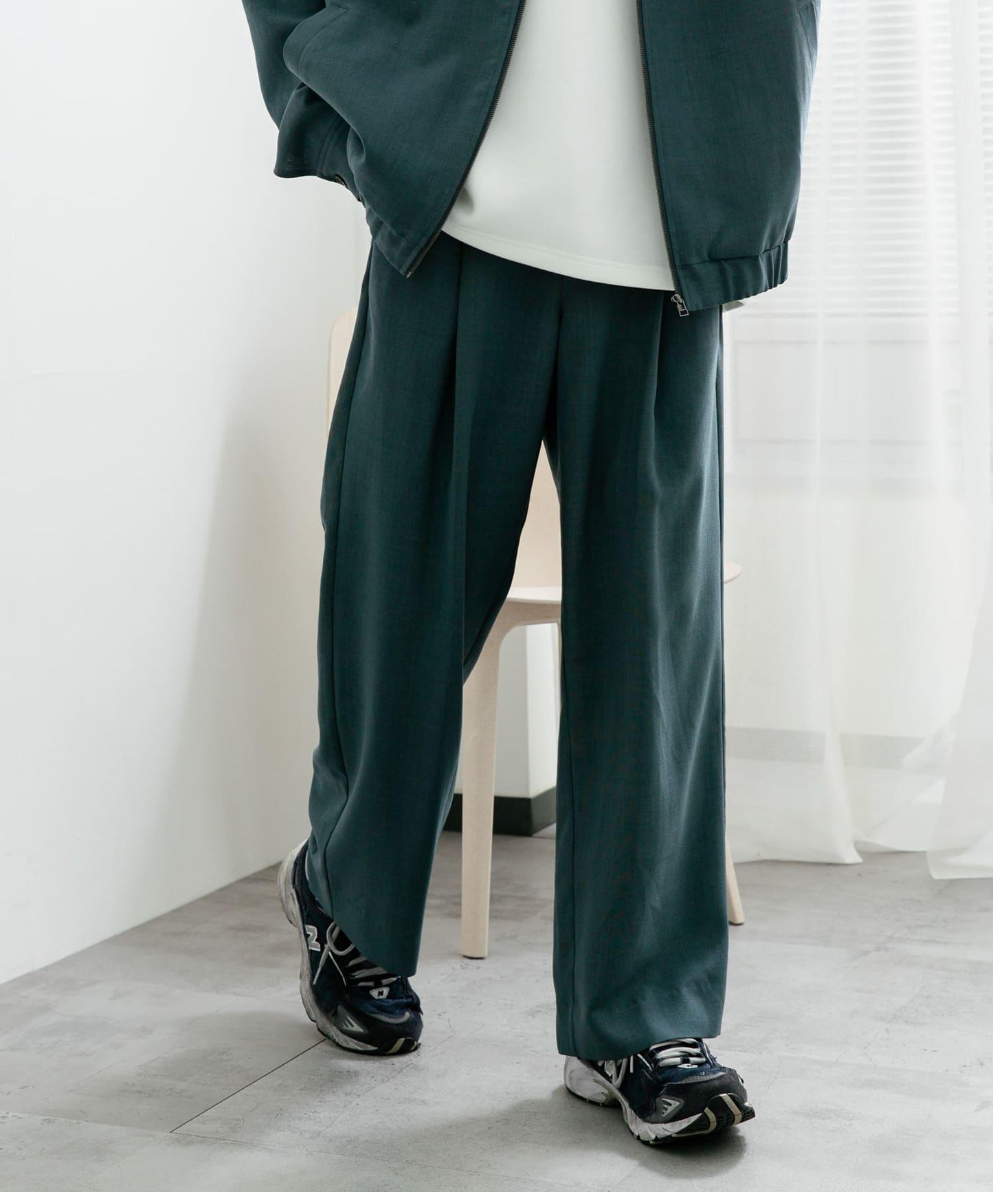 UR TECH DRYLUXE 亞麻風寬鬆長褲