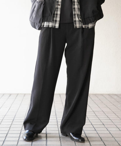 UR TECH DRYLUXE 亞麻風寬鬆長褲