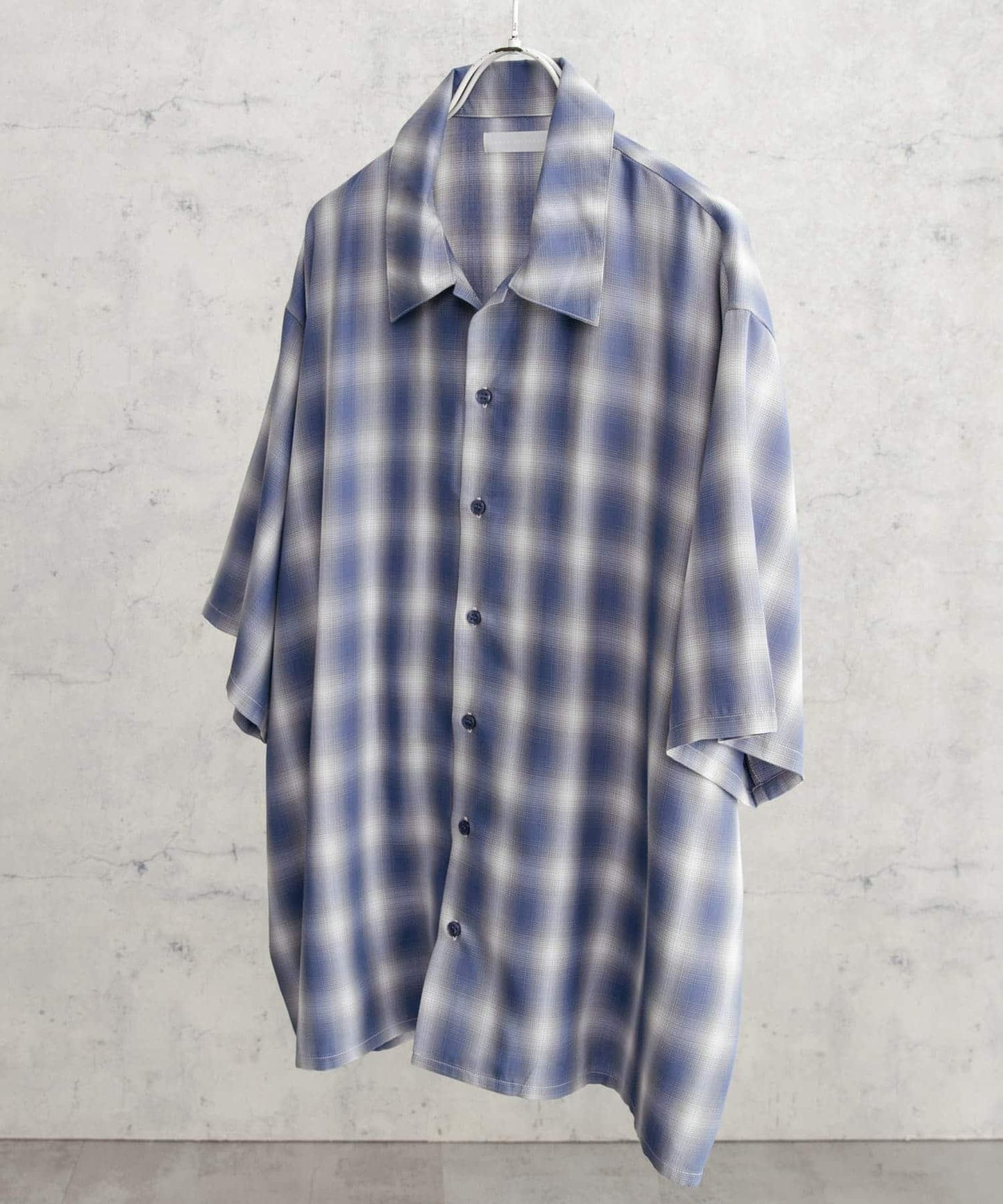 中性漸變格紋短袖襯衫