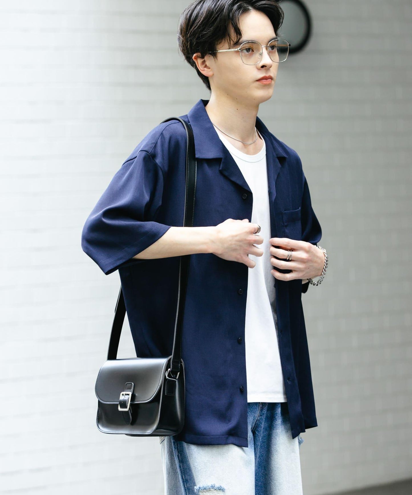 中性透視褶皺開領襯衫