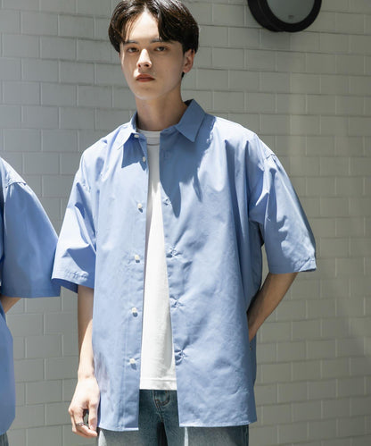 中性寬鬆版常規領短袖襯衫