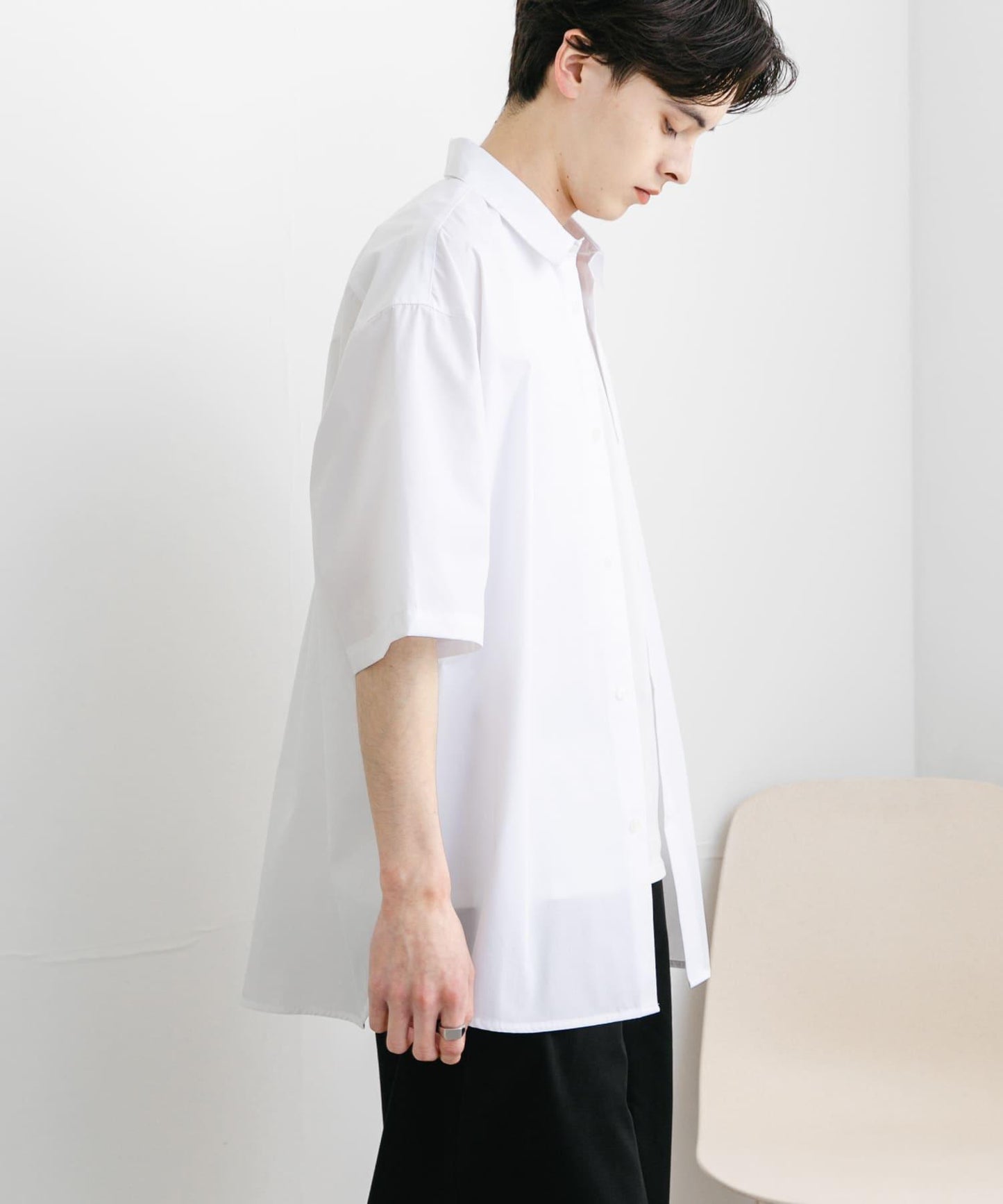 中性寬鬆版常規領短袖襯衫