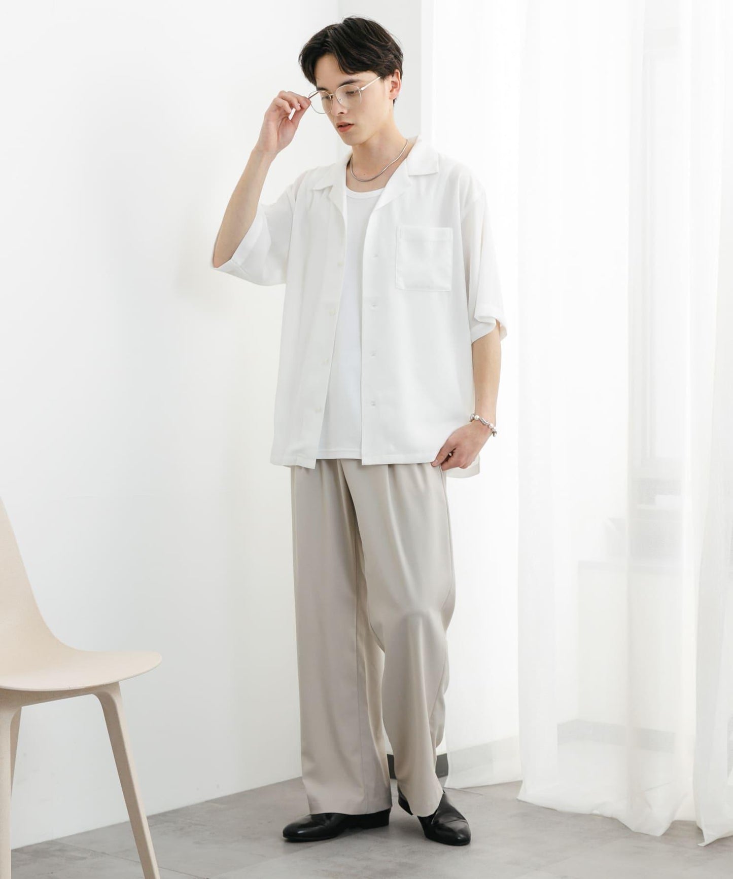 中性透視褶皺開領襯衫