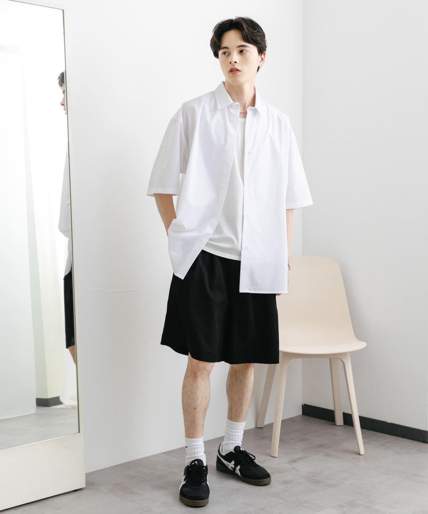 中性寬鬆版常規領短袖襯衫