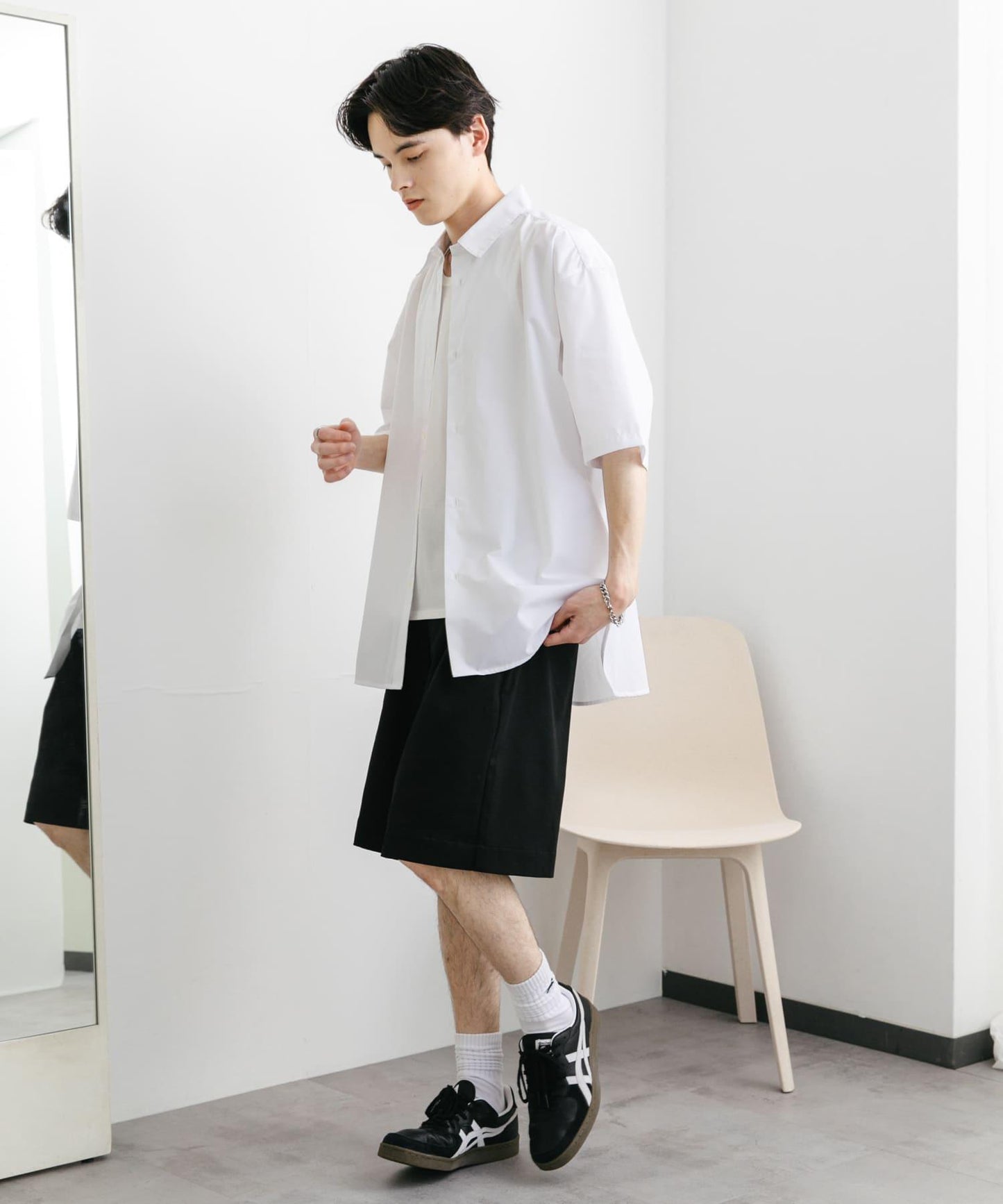 中性寬鬆版常規領短袖襯衫