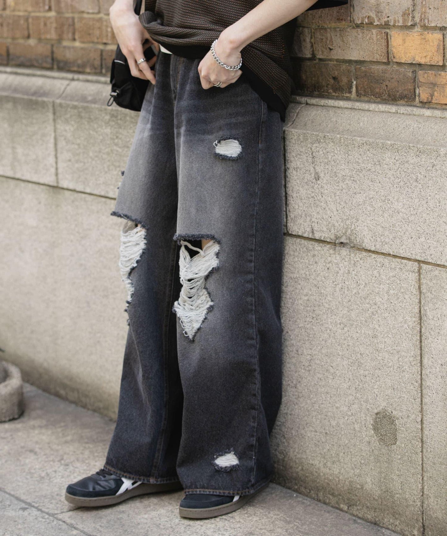 中性破洞牛仔寬腿褲