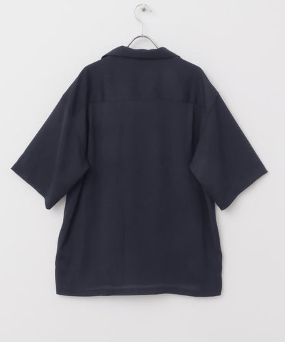 中性透視褶皺開領襯衫