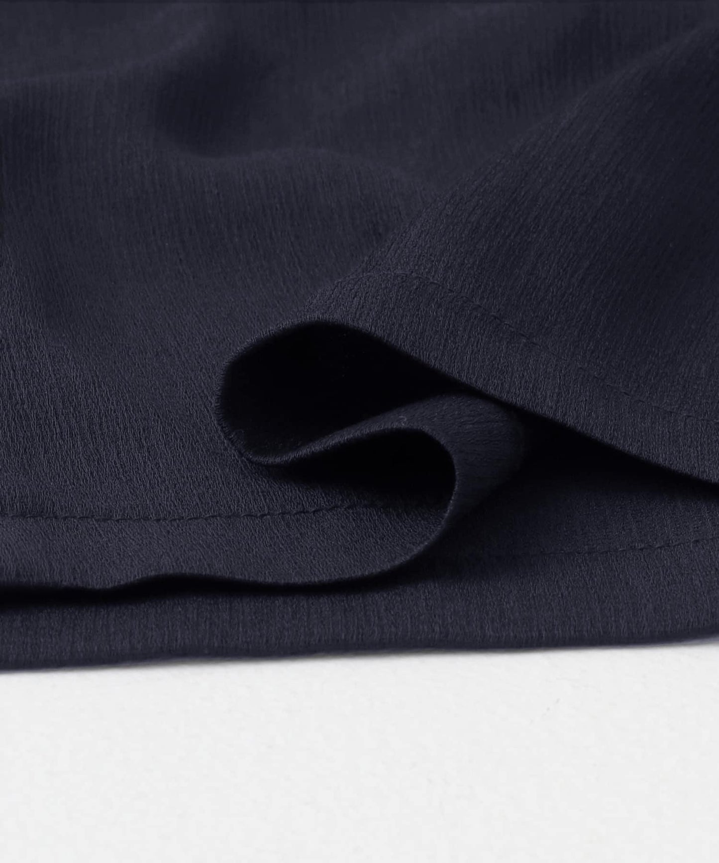 中性透視褶皺開領襯衫