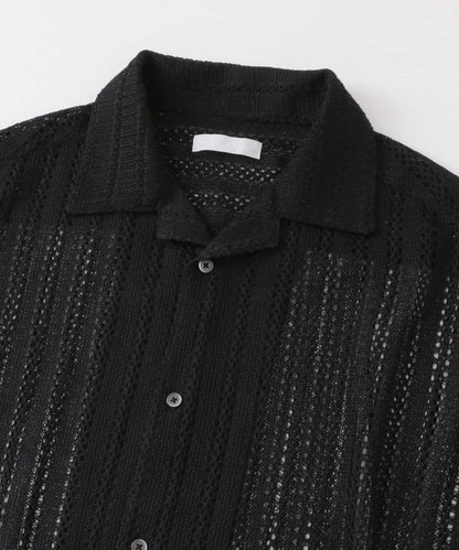 中性款拼色蕾絲開領短袖襯衫