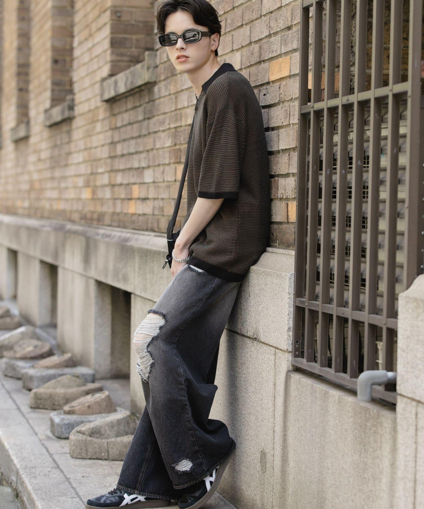 中性破洞牛仔寬腿褲