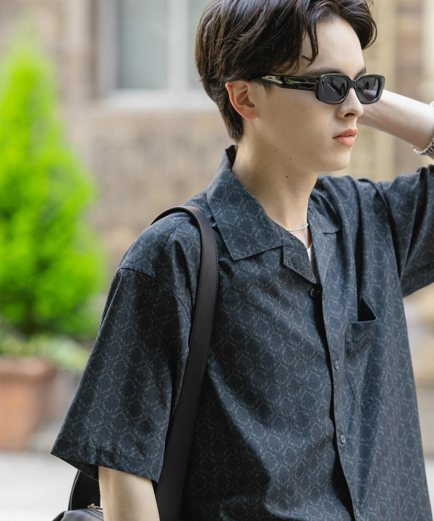 提花開領短袖襯衫