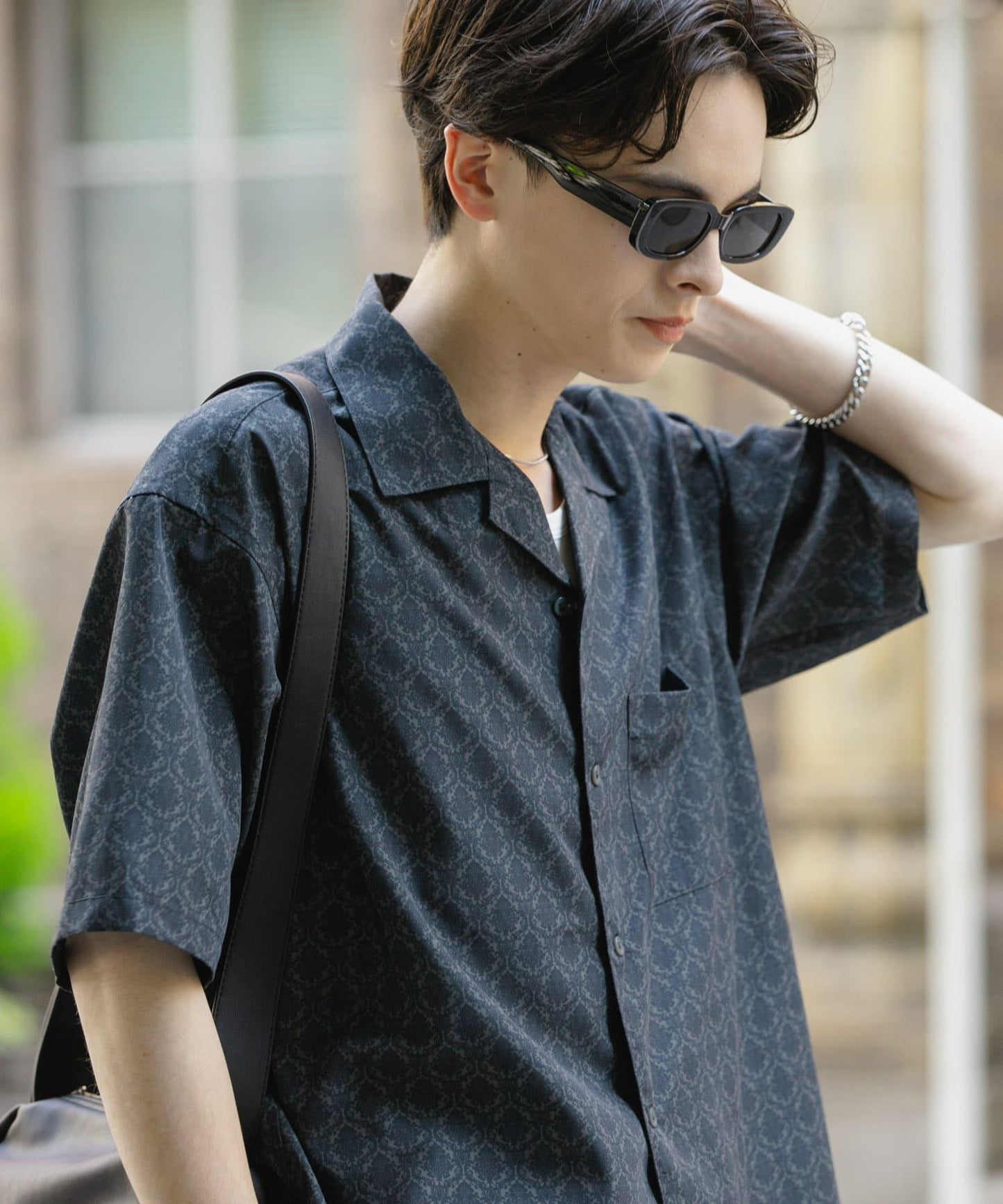 提花開領短袖襯衫