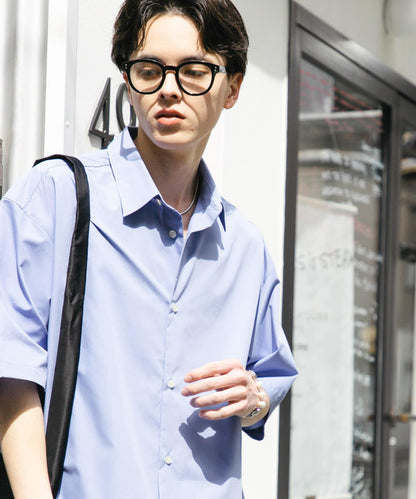 中性寬鬆版常規領短袖襯衫