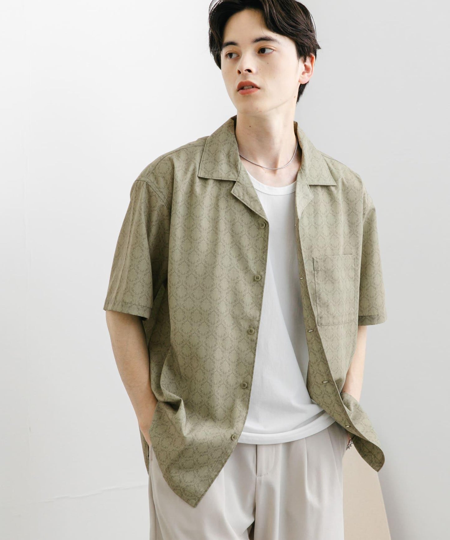 提花開領短袖襯衫