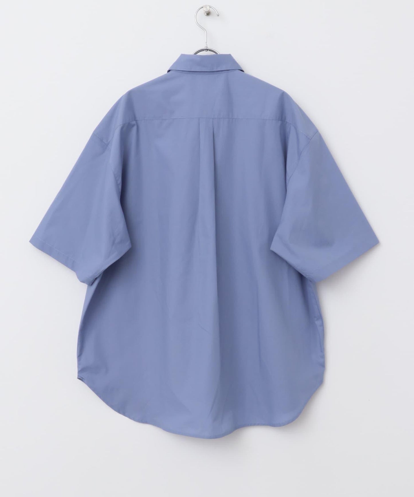 中性寬鬆版常規領短袖襯衫