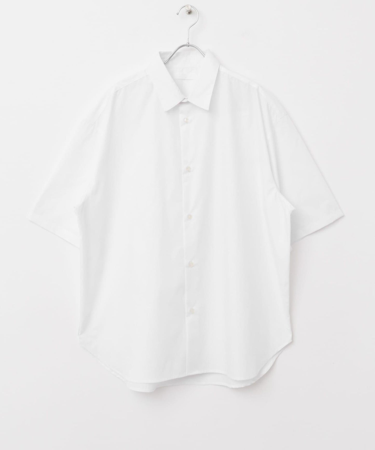 中性寬鬆版常規領短袖襯衫