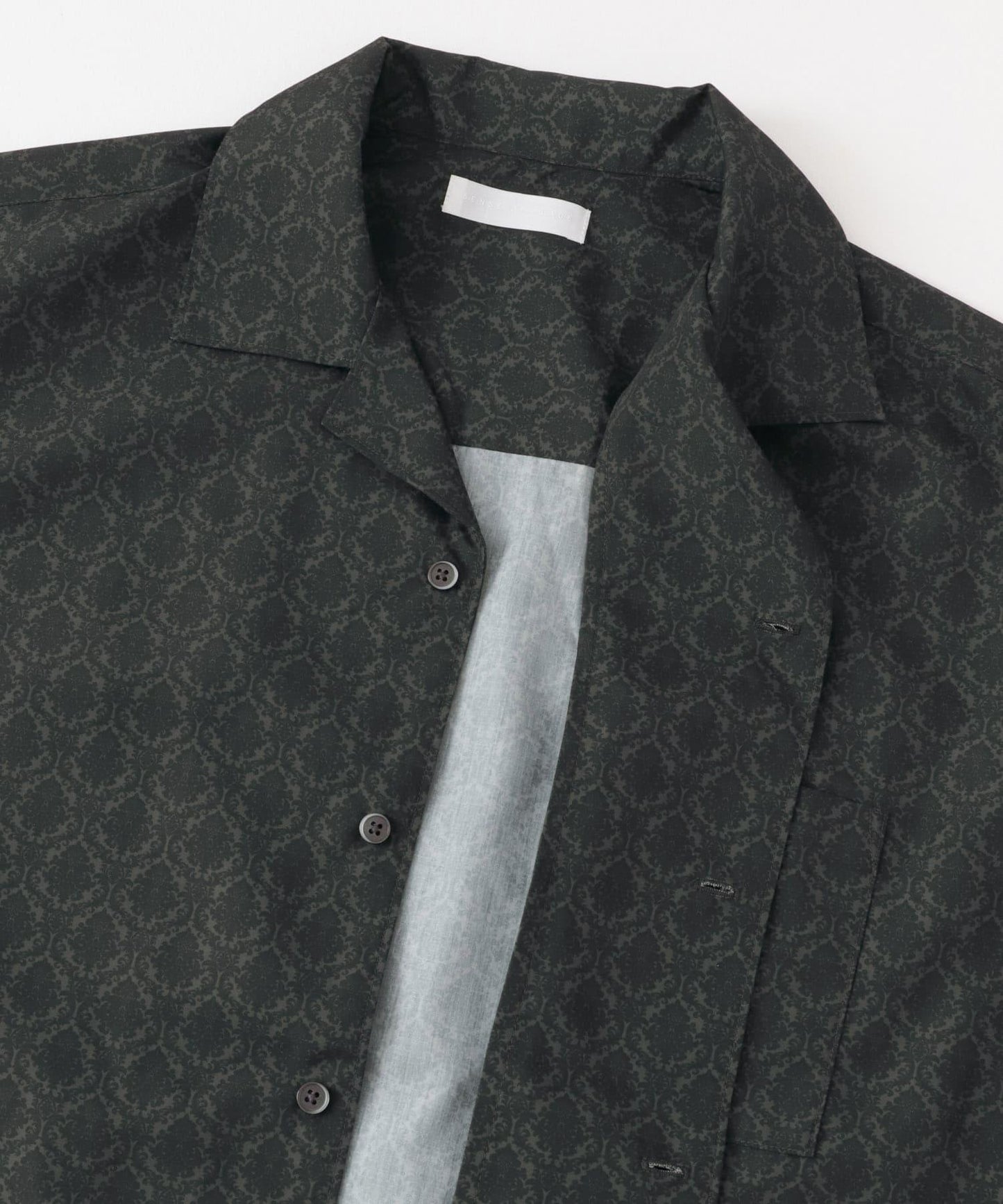 提花開領短袖襯衫